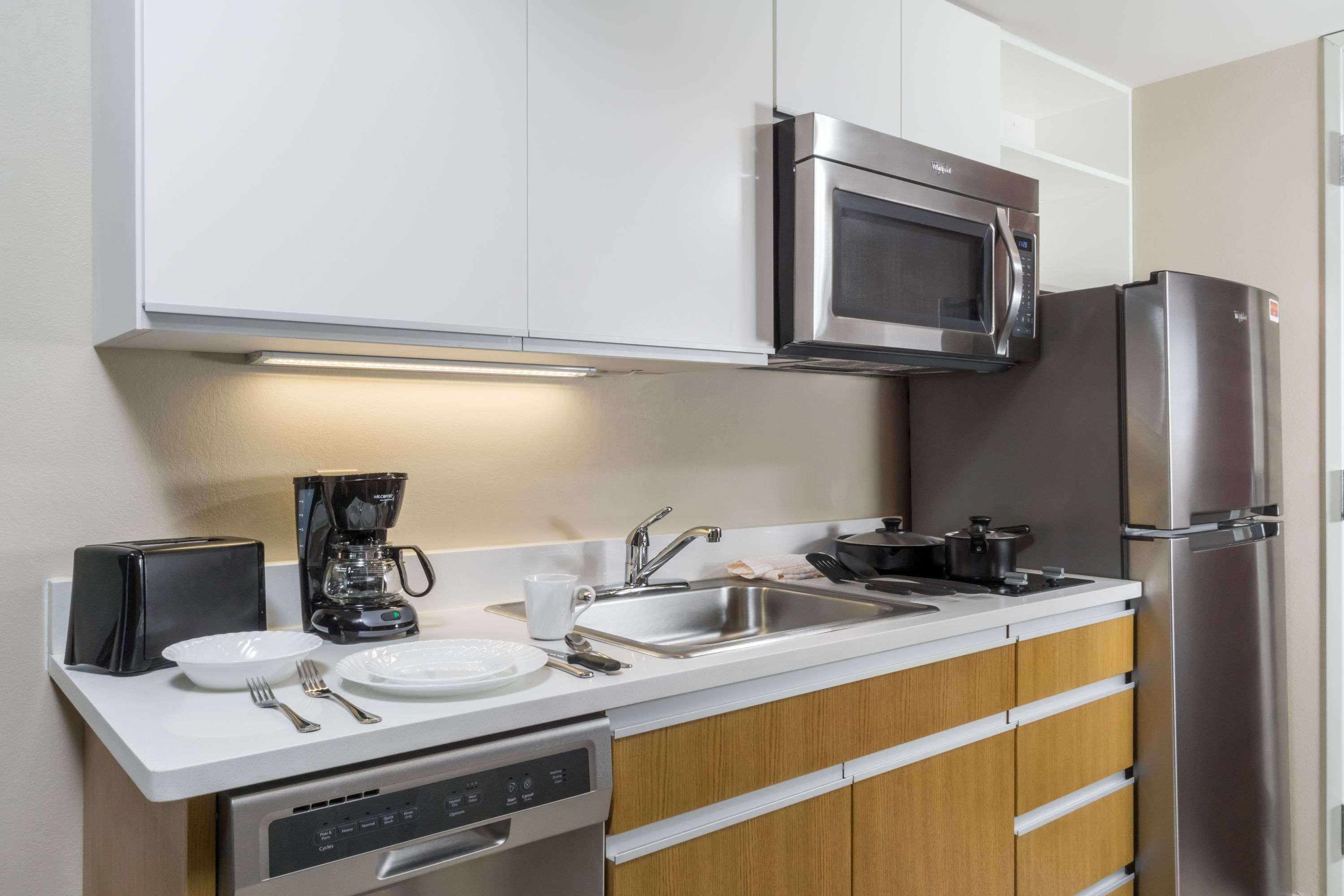 Hawthorn Suites By Wyndham Wheeling At The Highlands Triadelphia Exterior foto