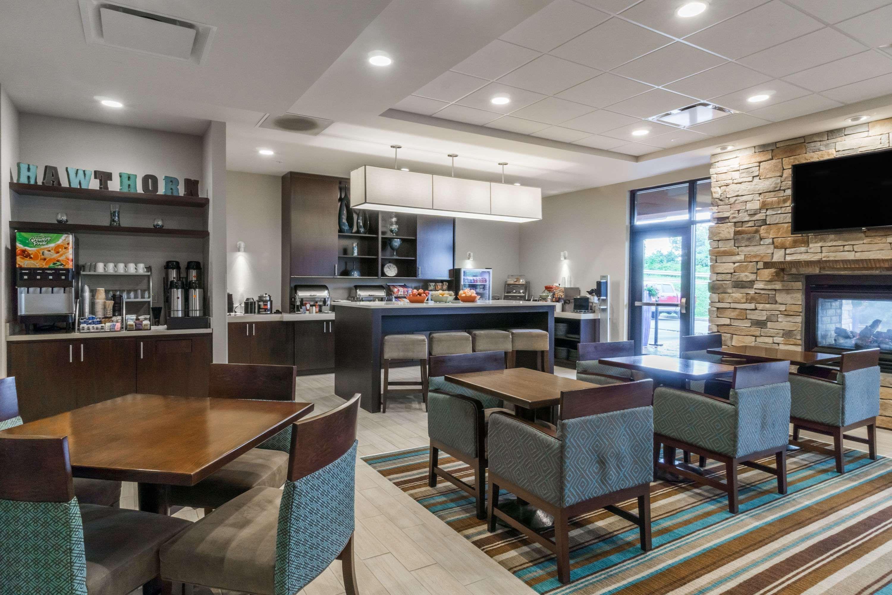 Hawthorn Suites By Wyndham Wheeling At The Highlands Triadelphia Exterior foto